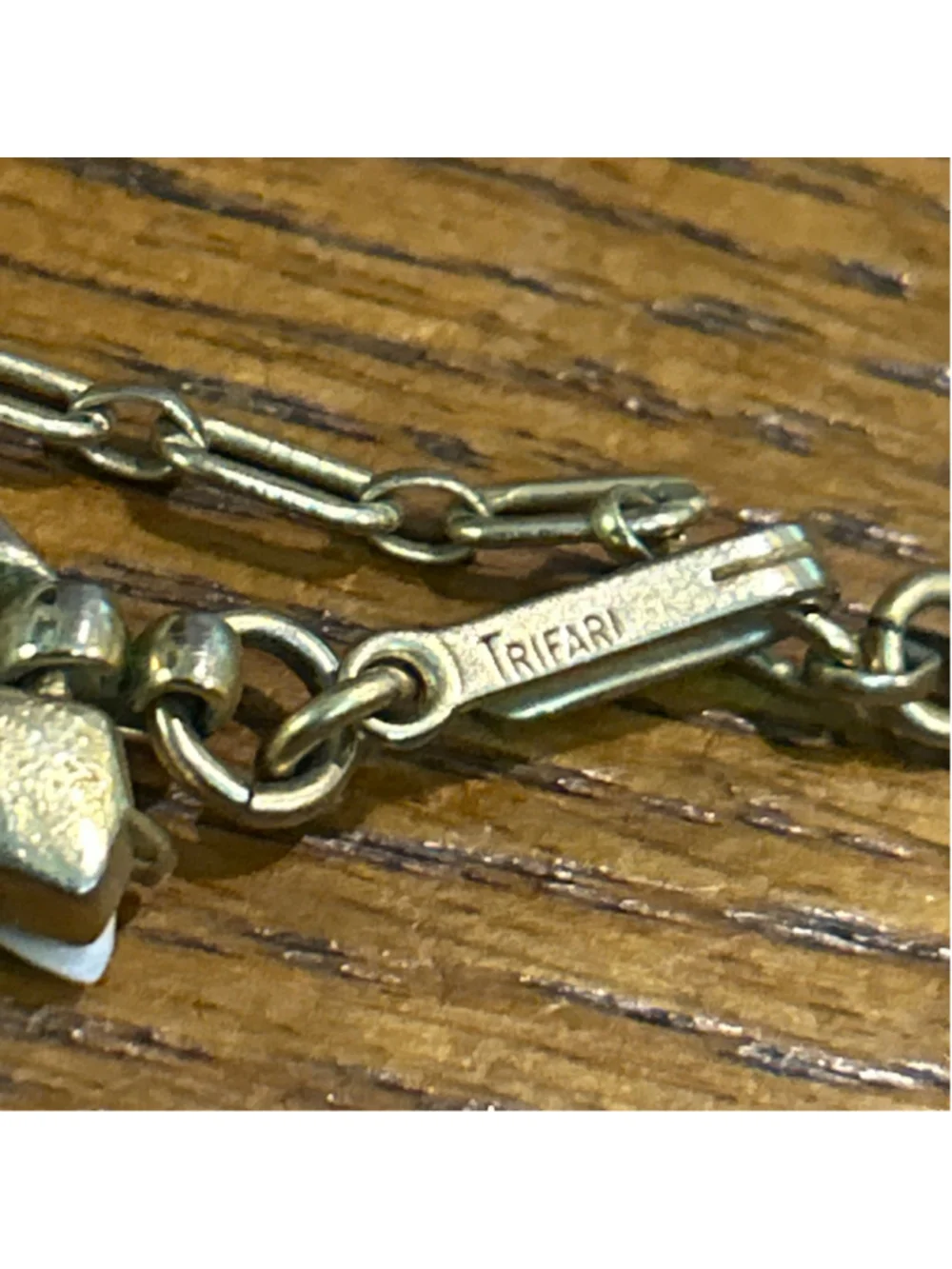 Women's Trifari vintage choker Necklace, One Size, cream and Gold 14”